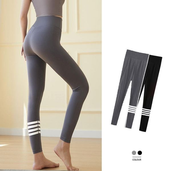 yoga outfit high waist naked feeling leggings push up sport women fitness running pants energy seamless gym girl
yoga outfit high waist naked feeling leggings push up sport women fitness running pants energy seamless gym girl