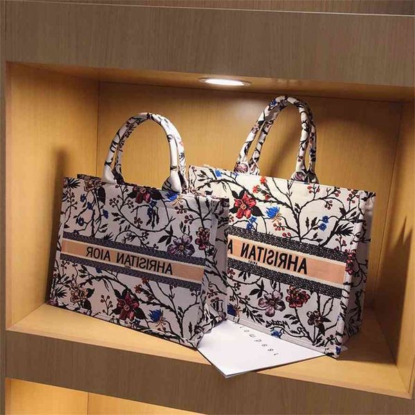 handbagjapan and south korea network popular temperament portable tote shopping versatile student women's baggg bag
handbagjapan and south korea network popular temperament portable tote shopping versatile student women's baggg bag