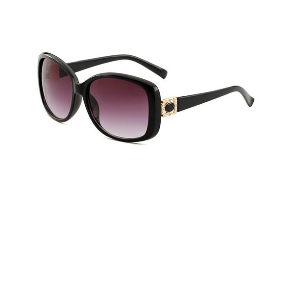 high-end trend sunglasses big frame luxury diamond eyeglasses outdoor lady sun glasses 5 colors with box 2022, White;black
high-end trend sunglasses big frame luxury diamond eyeglasses outdoor lady sun glasses 5 colors with box 2022, White;black