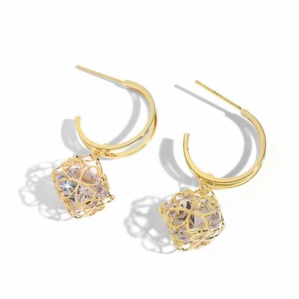 925 silver needle four leaf grass hollow out zircon for women 2021 new fashion korean temperament fashion earrings, Black
925 silver needle four leaf grass hollow out zircon for women 2021 new fashion korean temperament fashion earrings, Black
