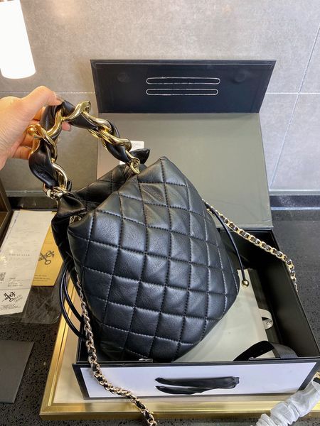 bucket hand bags original designs women handbag sheepskin leather shoulder bag fashion tote wallet with drawstring luxury purse gold chain
bucket hand bags original designs women handbag sheepskin leather shoulder bag fashion tote wallet with drawstring luxury purse gold chain