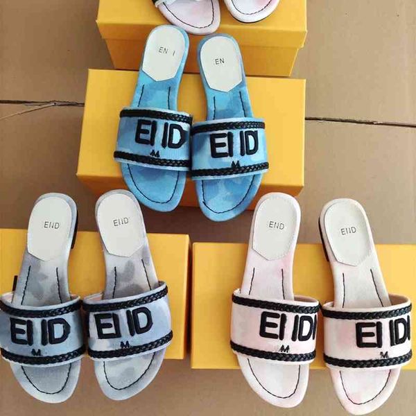 21 embroidered color flat bottom sandals summer new fashion leisure one word women's slippers, Black
21 embroidered color flat bottom sandals summer new fashion leisure one word women's slippers, Black