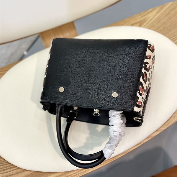 handbags tote designer bag ladies handbag totes crossbody genuine leather luxury different styles evening party with the original box size 2
handbags tote designer bag ladies handbag totes crossbody genuine leather luxury different styles evening party with the original box size 2