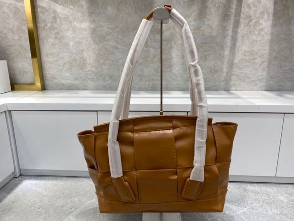 outlet net red ahigo same bow bag knitting super capacity underarm oil covered wax skin one shoulder wing luxuryss designerss yw
outlet net red ahigo same bow bag knitting super capacity underarm oil covered wax skin one shoulder wing luxuryss designerss yw