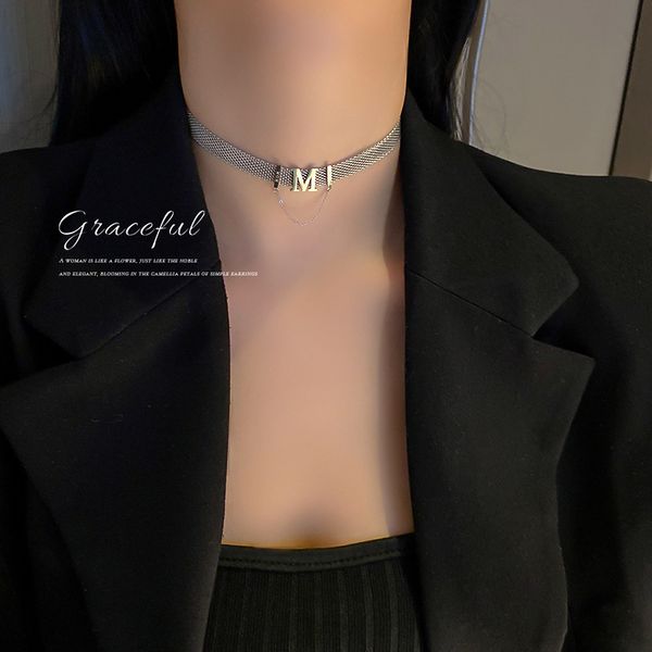 amulet pendants korean dongdamen net red temperament design fashion necklace mesh english letters simple personality, Golden;silver
amulet pendants korean dongdamen net red temperament design fashion necklace mesh english letters simple personality, Golden;silver