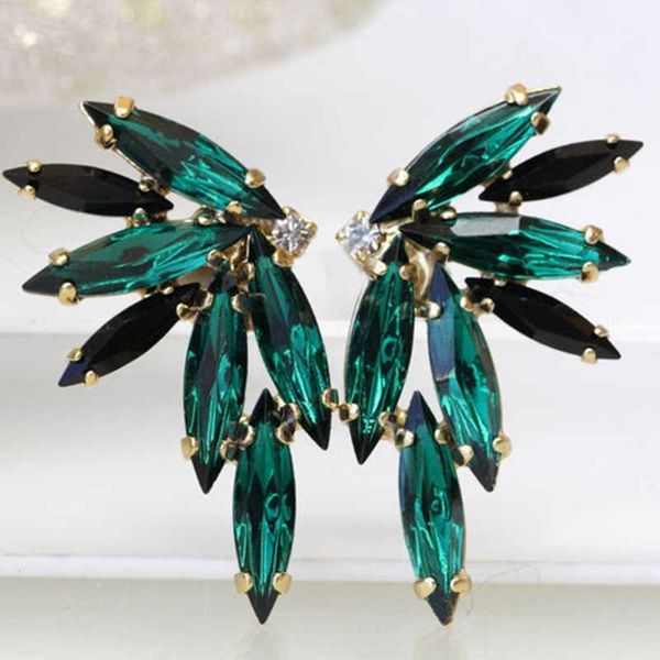 gold vintage hyperbole leaf earrings for women green marquise cz stone inlay piercing stud earring fashion jewelry party poison, Golden
gold vintage hyperbole leaf earrings for women green marquise cz stone inlay piercing stud earring fashion jewelry party poison, Golden