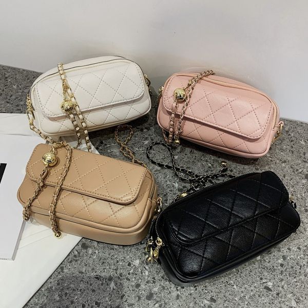 hangbags leisure small bag female 2021 fashion versatile lingge embroidered thread korean single shoulder messenger chain
hangbags leisure small bag female 2021 fashion versatile lingge embroidered thread korean single shoulder messenger chain