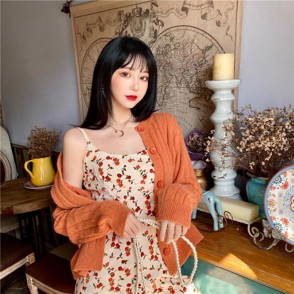 floral print dress female spring and autumn elegant sleeveless retro horn fashion pleated 2021 casual dresses, Black;gray
floral print dress female spring and autumn elegant sleeveless retro horn fashion pleated 2021 casual dresses, Black;gray