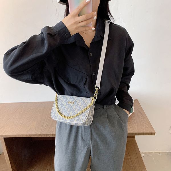 new fashion three piece women's bag french jacquard chain armpit small square single shoulder messenger bag outlet purse
new fashion three piece women's bag french jacquard chain armpit small square single shoulder messenger bag outlet purse