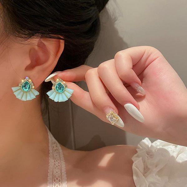 stud fan-shaped earring 2021 tide korean version temperament net red earringis versatile fashion small and delicate woman, Golden;silver
stud fan-shaped earring 2021 tide korean version temperament net red earringis versatile fashion small and delicate woman, Golden;silver
