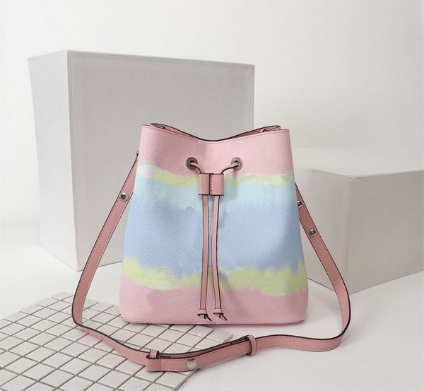 2021 luxurys designers bags messenger bag men women totes fashion vintage printing letter shoulder classic crossbody 45124-3
2021 luxurys designers bags messenger bag men women totes fashion vintage printing letter shoulder classic crossbody 45124-3