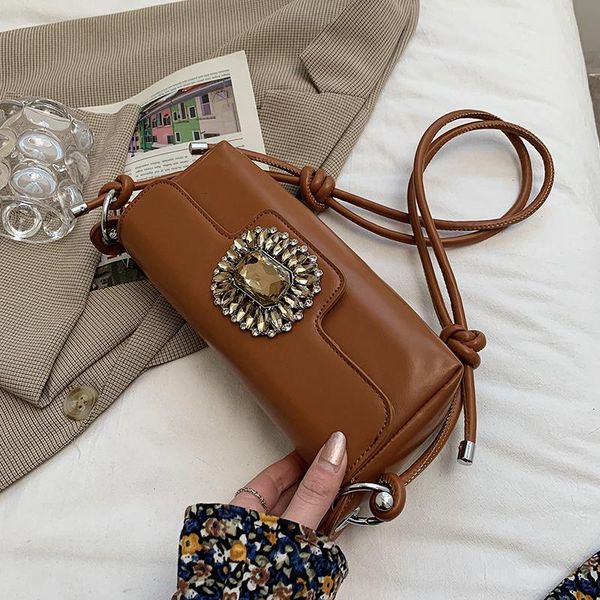 evening bags niche design handbags all-match 2021 fashion messenger bag shoulder underarm square dual-use width: 26cm
evening bags niche design handbags all-match 2021 fashion messenger bag shoulder underarm square dual-use width: 26cm