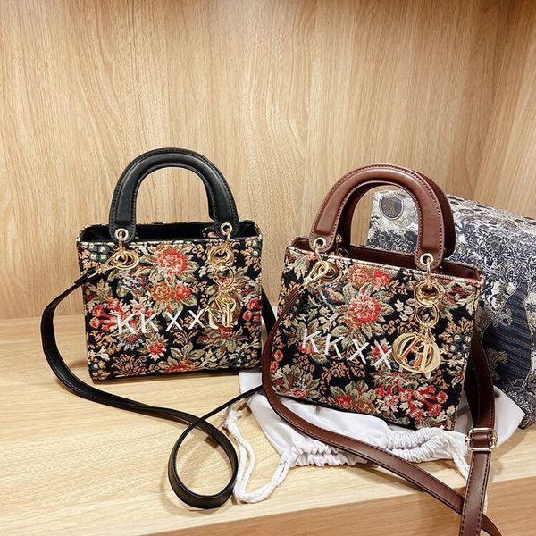 daily bag2021 new style embroidered popular net red high sense fall winter fashion elegant womens shoulder messenger bag diana bag
daily bag2021 new style embroidered popular net red high sense fall winter fashion elegant womens shoulder messenger bag diana bag