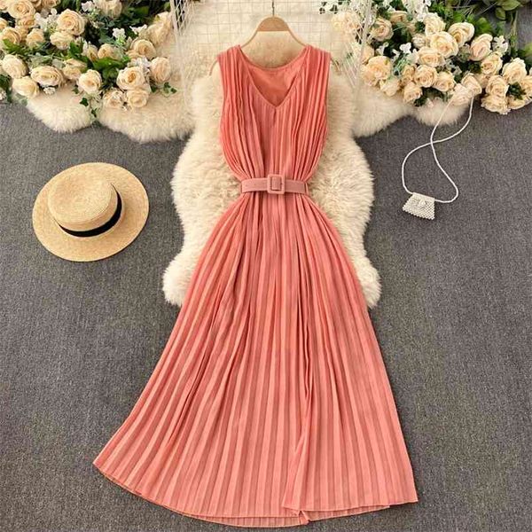 summer temperament v-neck vestidos female retro heavy industry pleated big holiday midi dress gk569 210507, Black;gray
summer temperament v-neck vestidos female retro heavy industry pleated big holiday midi dress gk569 210507, Black;gray