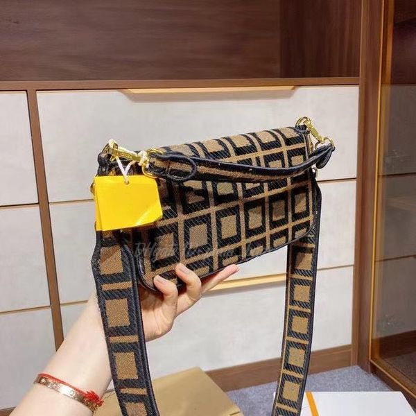 wallet shoulder crossbody bag totes square messenger letter zipper purse handbag leather tote wallets backpack 2021 ladies luxurys designers, Red;black
wallet shoulder crossbody bag totes square messenger letter zipper purse handbag leather tote wallets backpack 2021 ladies luxurys designers, Red;black
