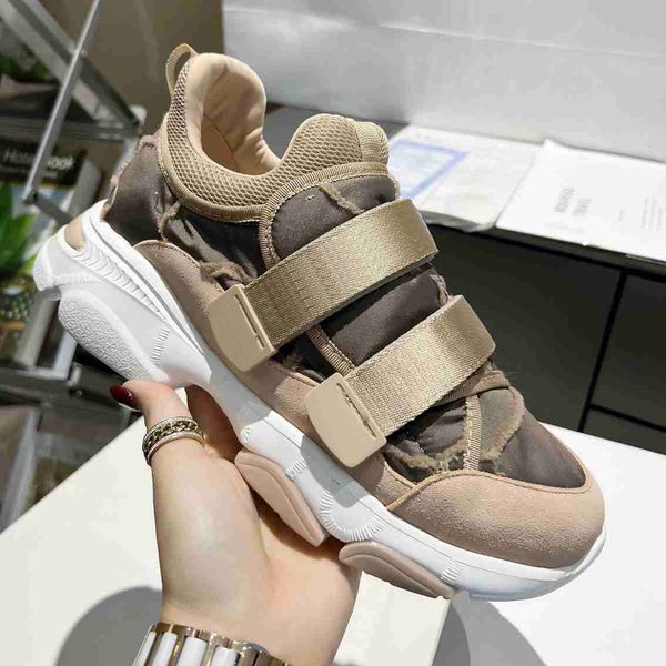 famous classic designer men and women sports casual shoes magic boost outdoor sport, Black
famous classic designer men and women sports casual shoes magic boost outdoor sport, Black