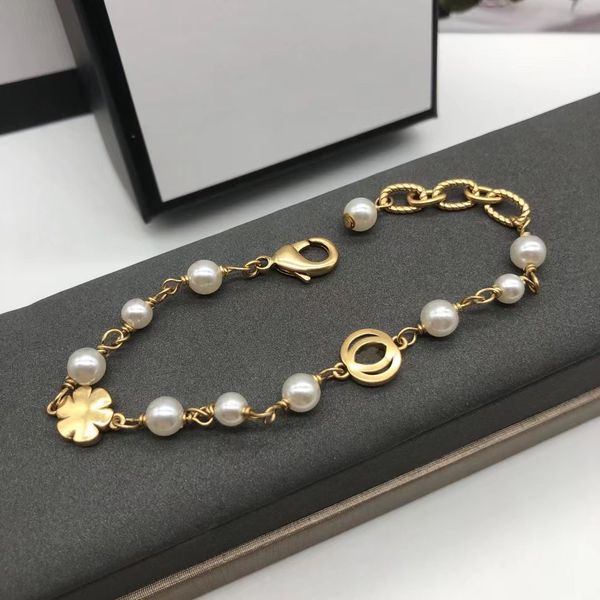 2022 brand original jewelry cuff designer ladies fashion simple high-end real gold electroplating pearl daisy alphabet bracelet, White
2022 brand original jewelry cuff designer ladies fashion simple high-end real gold electroplating pearl daisy alphabet bracelet, White