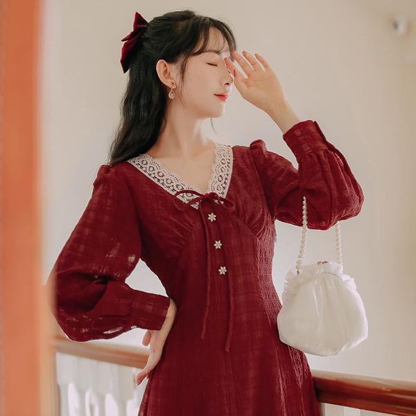 casual dresses female french chic beaded lace v-neck dress autumn 2021 chiffon crepe fabric comfortable retro blue gentle, Black;gray
casual dresses female french chic beaded lace v-neck dress autumn 2021 chiffon crepe fabric comfortable retro blue gentle, Black;gray