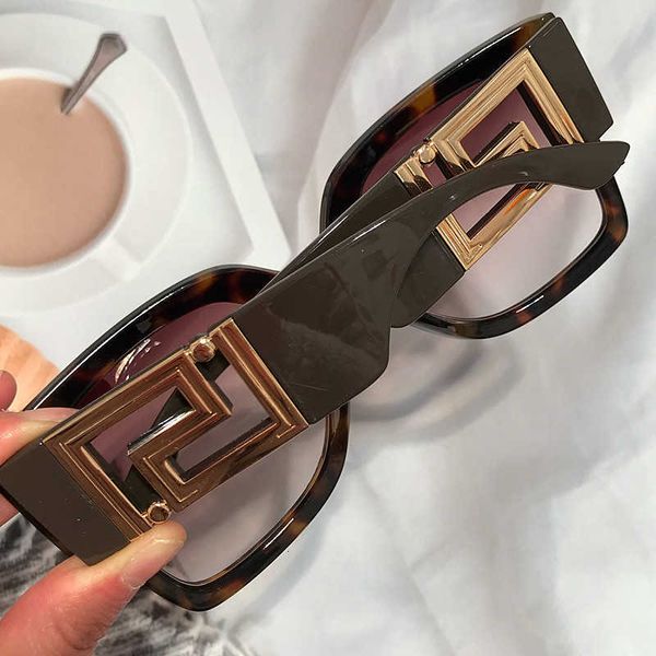 luxury designer sunglasses 2021 fashion brand square for women vintage oversized graident cat eye sun glasses female black leopard men shade, White;black
luxury designer sunglasses 2021 fashion brand square for women vintage oversized graident cat eye sun glasses female black leopard men shade, White;black