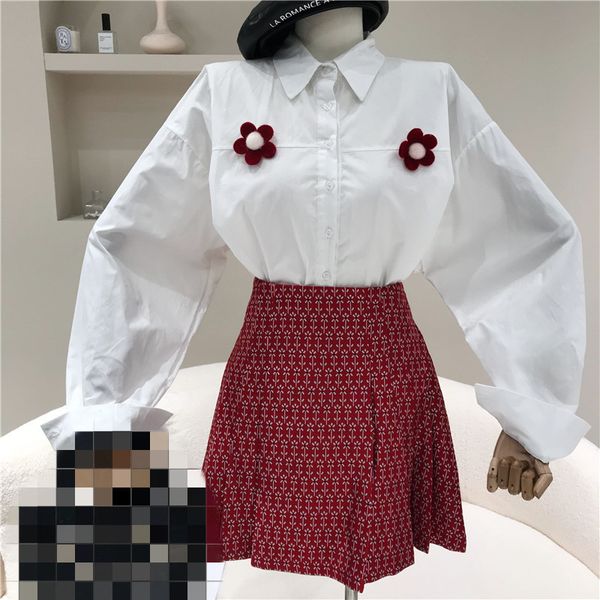 nicho spring design white three-dimensional blouse + red skirt plied two-piece, Black
nicho spring design white three-dimensional blouse + red skirt plied two-piece, Black