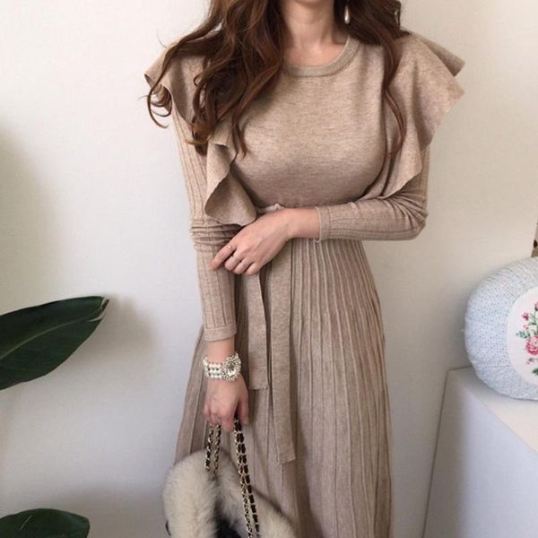 casual dresses ruffles women sweater mid dress slim solid pleated o-neck winter long sleeve office lady fashion clothes, Black;gray
casual dresses ruffles women sweater mid dress slim solid pleated o-neck winter long sleeve office lady fashion clothes, Black;gray