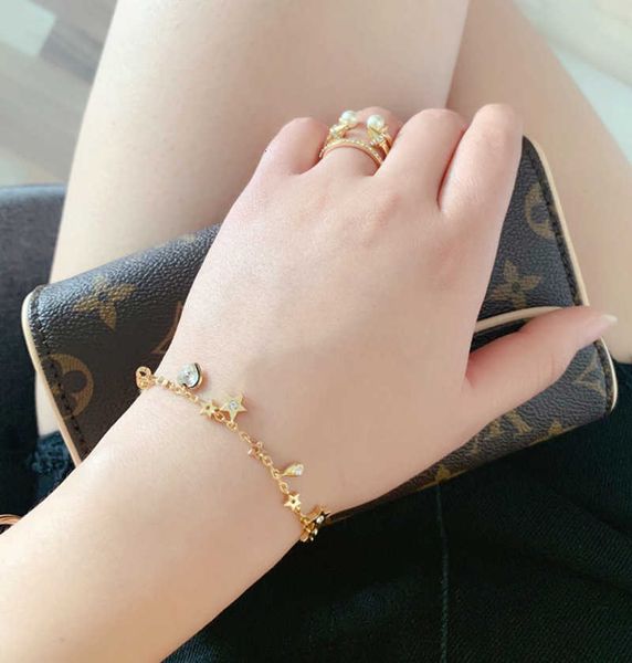 2020 cd star love crystal necklace female dijia internet celebrity pendant fairy bracelet earrings, Black
2020 cd star love crystal necklace female dijia internet celebrity pendant fairy bracelet earrings, Black