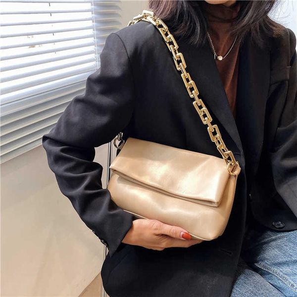 evening bags small soft leather crossbody bag for women 2021 spring luxury acrylic chain designer shoulder handbags women's trendy
evening bags small soft leather crossbody bag for women 2021 spring luxury acrylic chain designer shoulder handbags women's trendy