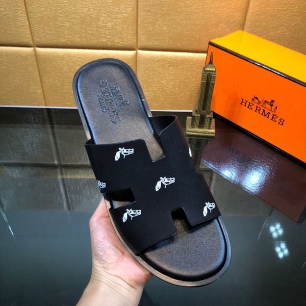 slipper the latest men's colorful leather h slippers are made of cowhide and imported sheepskinzly, Black
slipper the latest men's colorful leather h slippers are made of cowhide and imported sheepskinzly, Black
