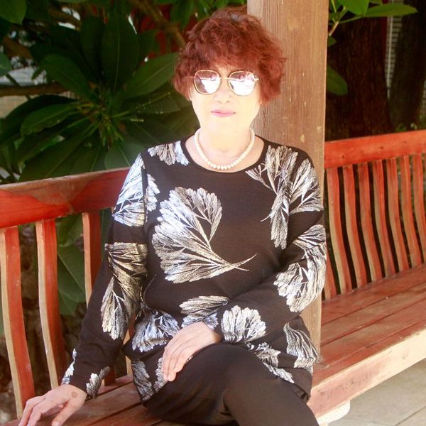 plus size t-shirt middle aged womens elegant casual loose full sleeve o-neck print graphic t shirts 5xl 6xl 7xl woman tshirts h542, Black
plus size t-shirt middle aged womens elegant casual loose full sleeve o-neck print graphic t shirts 5xl 6xl 7xl woman tshirts h542, Black