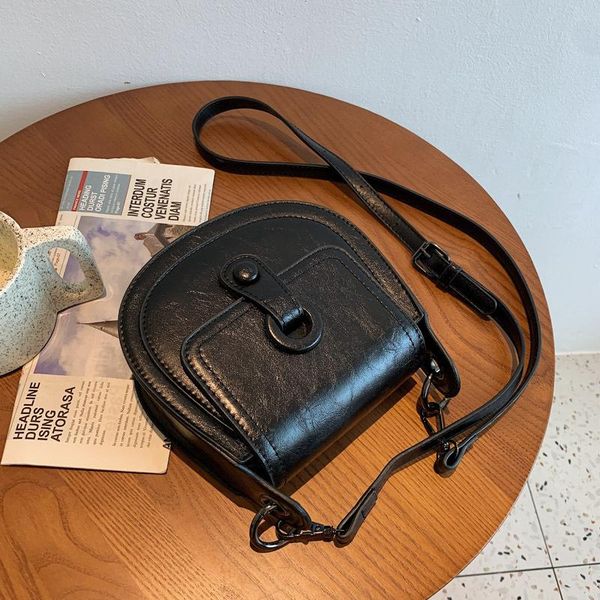 evening bags simple and personalized design bag 2021 fashion high-end sense single shoulder messenger saddle female autumn
evening bags simple and personalized design bag 2021 fashion high-end sense single shoulder messenger saddle female autumn