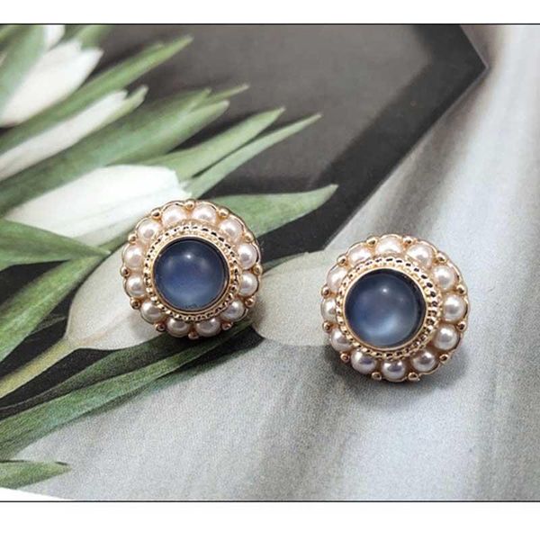 clip-on & screw back vintage statement earrings 2021 geometric pearl clip on for women hanging without pierced modern jewelry, Silver
clip-on & screw back vintage statement earrings 2021 geometric pearl clip on for women hanging without pierced modern jewelry, Silver