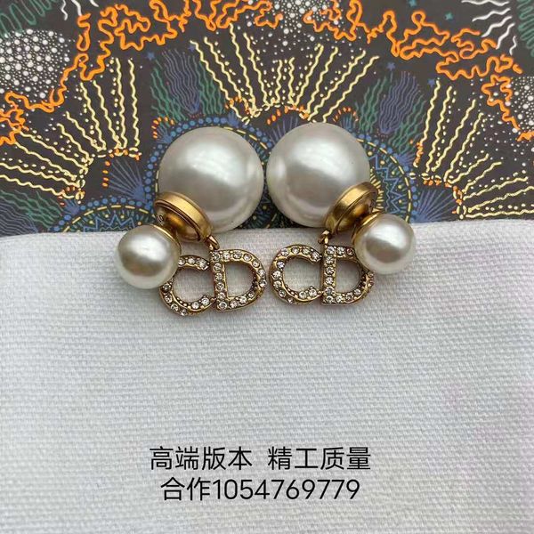 d family earrings 21 years new cd letters high sense pearl di medieval s925 sier needle, Golden
d family earrings 21 years new cd letters high sense pearl di medieval s925 sier needle, Golden