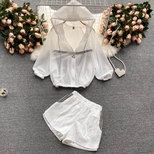 women's tracksuits tsxt summer casual hooded cardigan zip-up jacket + high waist solid color wide leg pants and shorts 2 pieces set, Gray
women's tracksuits tsxt summer casual hooded cardigan zip-up jacket + high waist solid color wide leg pants and shorts 2 pieces set, Gray