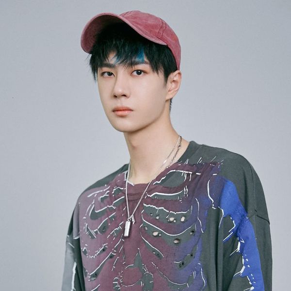 yibo pink sunscreen yebo the same style, is hip hop spring and autumn baseball cap, Yellow
yibo pink sunscreen yebo the same style, is hip hop spring and autumn baseball cap, Yellow