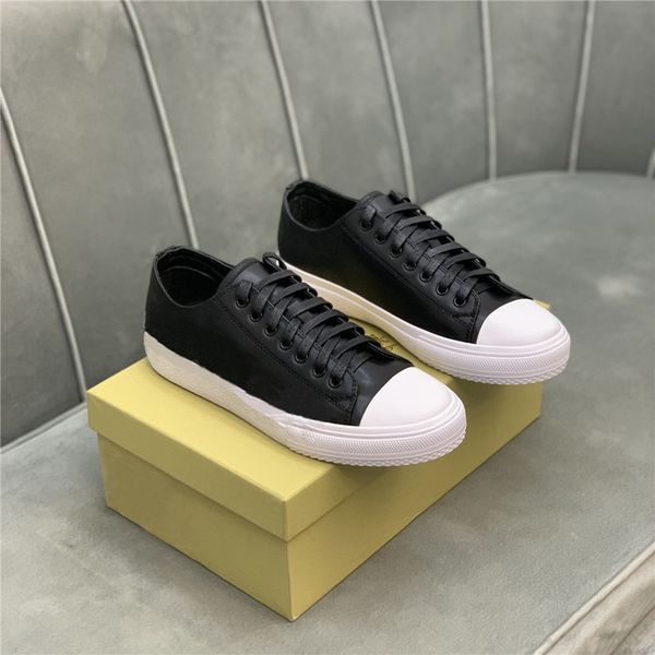 2021 mens women casual shoes canvas shoe rubber platform sneakers outdoor holiday summer classic trainers with box, Black
2021 mens women casual shoes canvas shoe rubber platform sneakers outdoor holiday summer classic trainers with box, Black