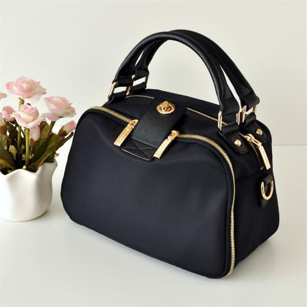 evening bags waterproof nylon crossbody bag korean tide oxford cloth shoulder handbag simple leisure bag.
evening bags waterproof nylon crossbody bag korean tide oxford cloth shoulder handbag simple leisure bag.