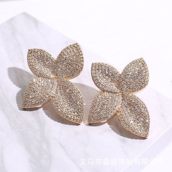 925 silver needle new style full zircon earrings, Black
925 silver needle new style full zircon earrings, Black