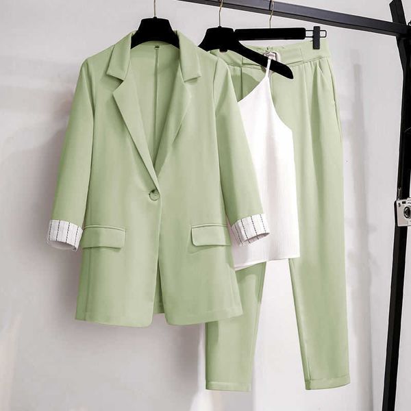 women blazer suit for spring autumn lady blazer jacket +long pant female outerwear elegant ladies coat plus size -4xl 210707, White
women blazer suit for spring autumn lady blazer jacket +long pant female outerwear elegant ladies coat plus size -4xl 210707, White