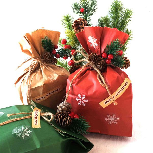 10 sets of kraft paper gift packing twigs, pine cones, ping an fruit baking bags, bags
10 sets of kraft paper gift packing twigs, pine cones, ping an fruit baking bags, bags