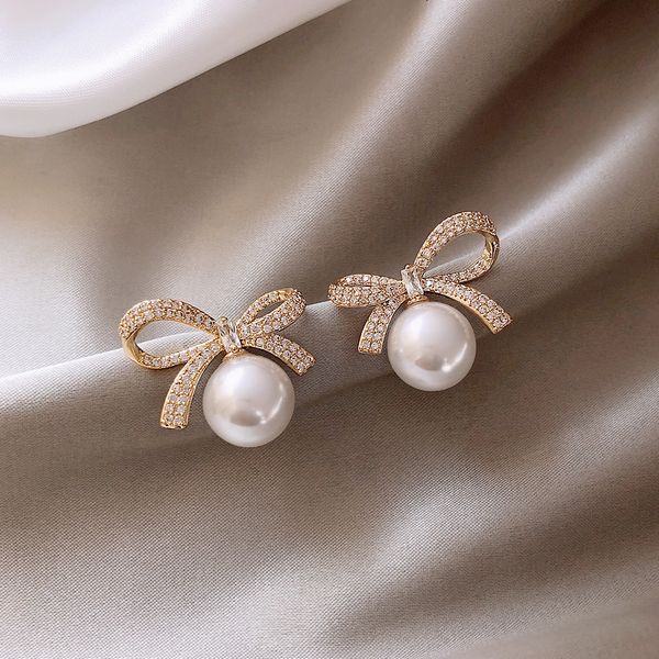 diamond sydney same silver needle bow earrings temperament bai da pearl pendant net red literary, Golden;silver
diamond sydney same silver needle bow earrings temperament bai da pearl pendant net red literary, Golden;silver