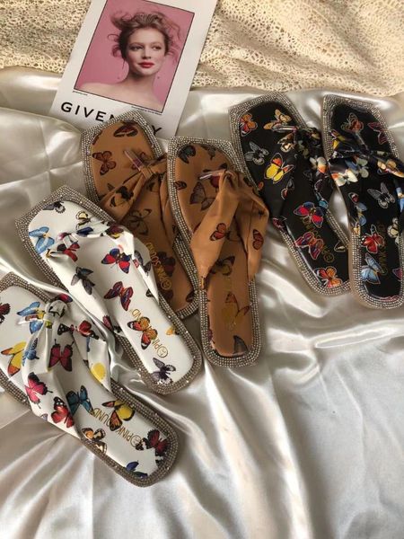 luxury women slippers pu leather butterfly print rhinestone edge flip flops outdoor beach slides celebrities trendy shoes ladies, Black
luxury women slippers pu leather butterfly print rhinestone edge flip flops outdoor beach slides celebrities trendy shoes ladies, Black