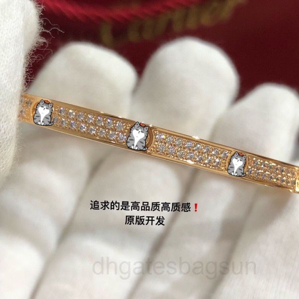 v gold five axis machine carved hand inlaid diamond version kajia sky star bracelet, the same as 7ktv, Black
v gold five axis machine carved hand inlaid diamond version kajia sky star bracelet, the same as 7ktv, Black