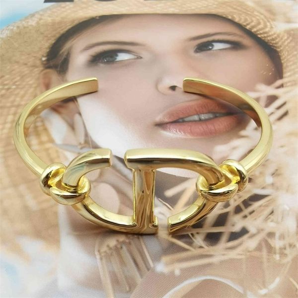 light luxury high-end bracelet opening versatile women jewel luxury_ss85, Golden;silver
light luxury high-end bracelet opening versatile women jewel luxury_ss85, Golden;silver