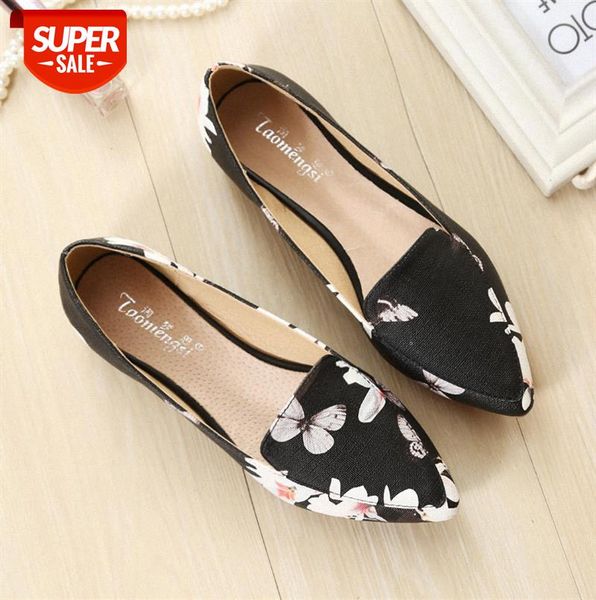 chinese style fashion printed pointed-toe single shoes women's shallow-tone temperament scoop sweet flat-bottomed comfort large size m
chinese style fashion printed pointed-toe single shoes women's shallow-tone temperament scoop sweet flat-bottomed comfort large size m