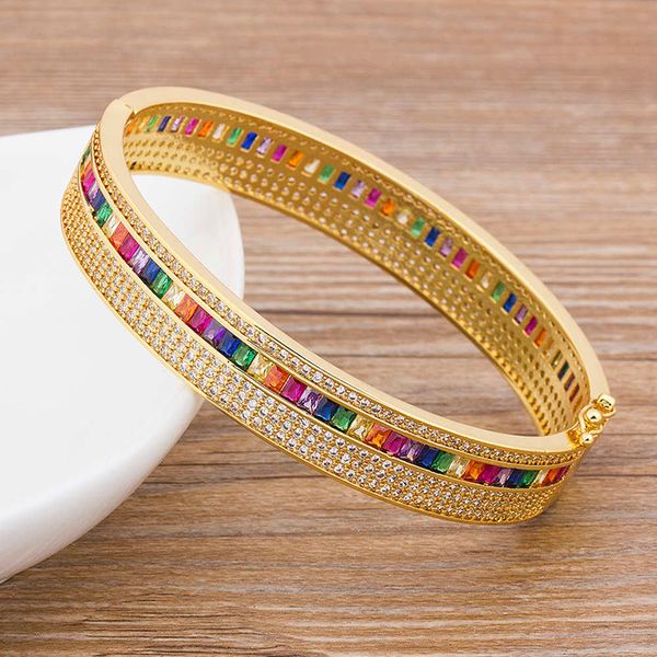 2020 new fashion 11 styles gold color bracelet aaa zircon rainbow rhinestone simple copper trendy jewelry luxury women bangles q0717, Black
2020 new fashion 11 styles gold color bracelet aaa zircon rainbow rhinestone simple copper trendy jewelry luxury women bangles q0717, Black