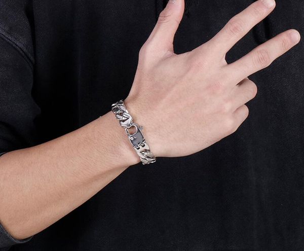 10mm 8.26 inch fashion cuban curb chain bracelet for women mens boys stainless steel bangle jewelry high quality, Black
10mm 8.26 inch fashion cuban curb chain bracelet for women mens boys stainless steel bangle jewelry high quality, Black