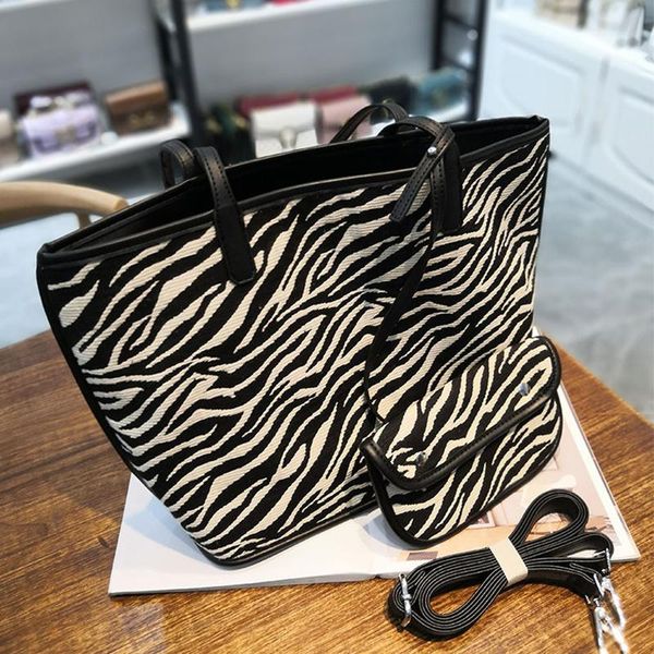 in 1 bag set zebra print canvs shoulder women big handbags travel hand purse tote bags female trend lady
in 1 bag set zebra print canvs shoulder women big handbags travel hand purse tote bags female trend lady