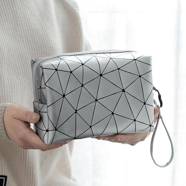 large-capacity pu zipper travel portable waterproof lazy storage bag simple ladies custom cosmetic makeup bags & cases
large-capacity pu zipper travel portable waterproof lazy storage bag simple ladies custom cosmetic makeup bags & cases