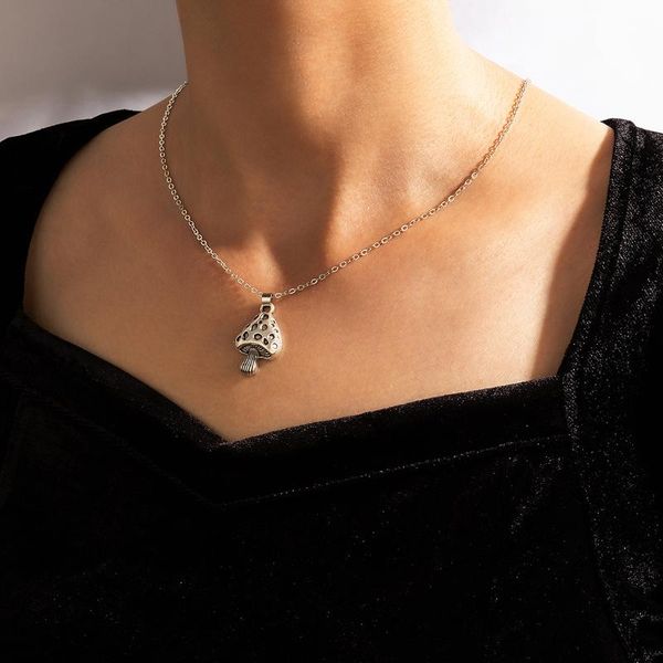 pendant necklaces ins simple style mushroom pandent necklace for women vintage silver color alloy metal clavicle chain choker jewelry
pendant necklaces ins simple style mushroom pandent necklace for women vintage silver color alloy metal clavicle chain choker jewelry