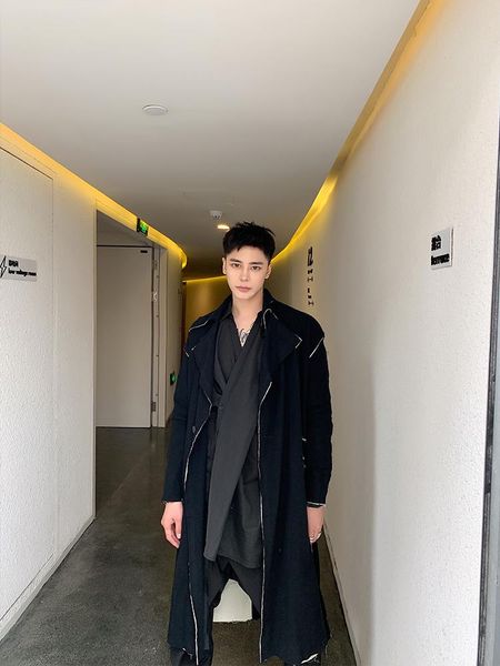 men's trench coats winter coat male tide in fire long design shabby style loose casual korean handsome windbreaker, Tan;black
men's trench coats winter coat male tide in fire long design shabby style loose casual korean handsome windbreaker, Tan;black